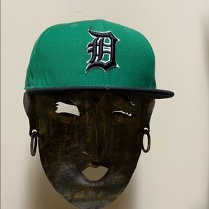 Detroit Tigers flat-billed fitted cap
